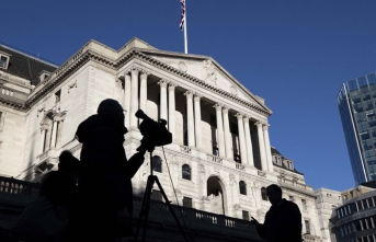 İngiltere Merkez Bankası politika faizini yeniden belirledi