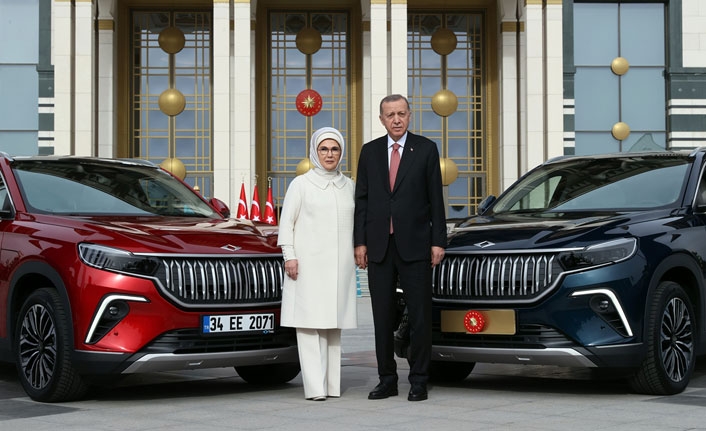 Cumhurbaşkanı Erdoğan "İlk Togg T10X Teslim Töreni"ne katıldı