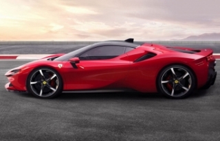 Ferrari SF90 Stradale, 2020 "altın ödül"ün...