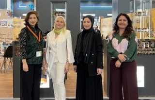 Türk kadın girişimciler Köln'de gıda ürünlerini...
