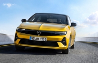 Yeni Opel Astra KKTC'de tanıtıldı, Türkiye'de...