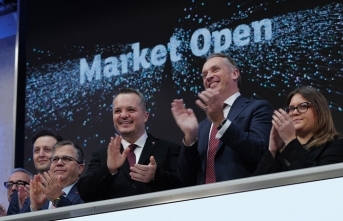Londra Borsası'nda gong, Türkiye Varlık Fonu'nun rekor sukuk ihracı için çaldı
