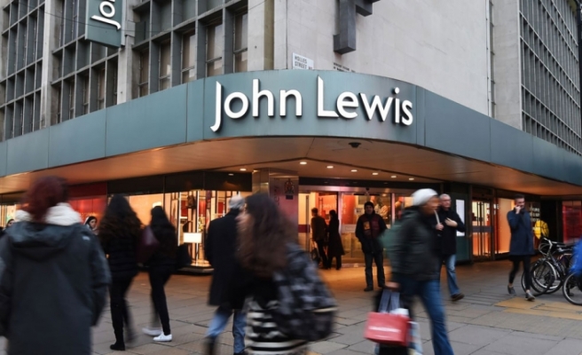 İngiliz perakende devi John Lewis 1500 kişiyi işten çıkarıyor