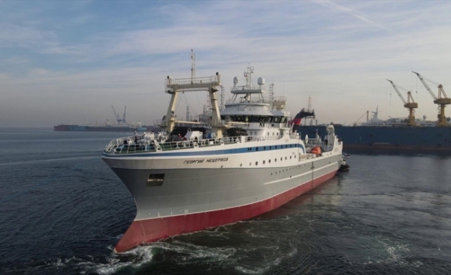 Rusya için yapılan balıkçı gemisi teslim edildi