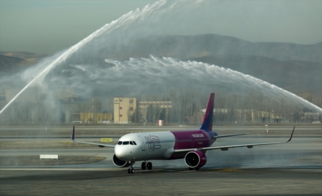 Wizz Air'in Esenboğa-Abu Dabi karşılıklı seferleri başladı