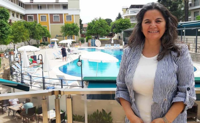 Duayen turizmci Şenel Gürlek’ten, tatilcilere özel fiyat